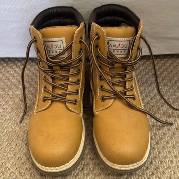 ANJOUFEMME Combat Work Hiking Boots for women. Never worn. Stylish and versatile - Picture 1 of 5